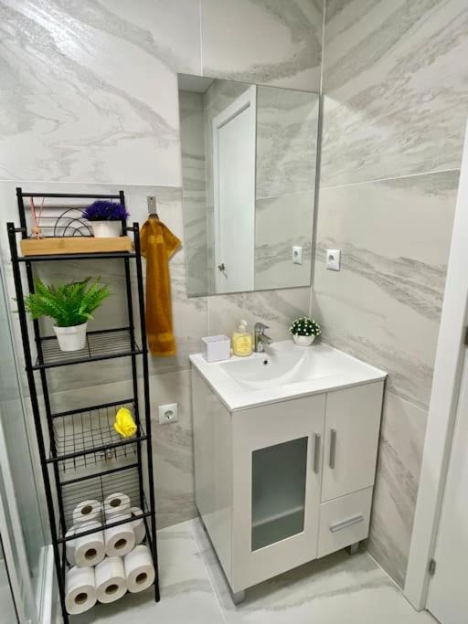 Apartment Cloud Is 28 Km From Valencia With Wi-Fi Puerto de Sagunto Luaran gambar